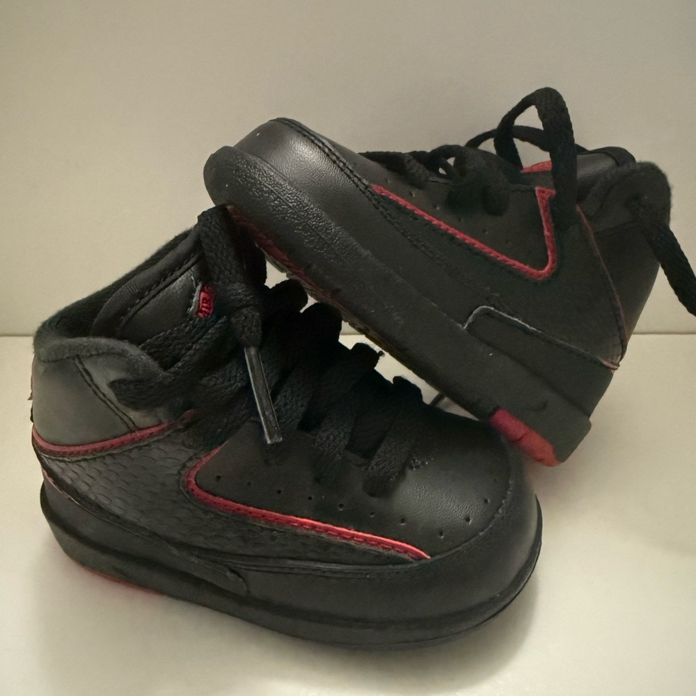 New - Nike Air Jordan 2 Retro II High The Alternate 87 size 2C brand new 2016